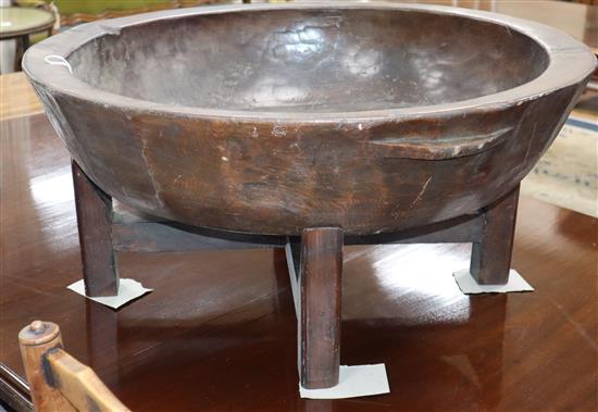 A large Korean wood bowl diameter 77cm